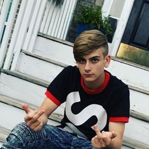 Meet your Posher, Timothy